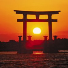 Япония,  первой приветствующая солнце (Japan is the first greeting the Sun)